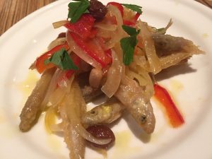 代官山 Holy カフェ ワカサギのエスカベッシュ