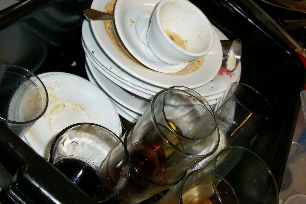 カフェ 飲食店 洗い物